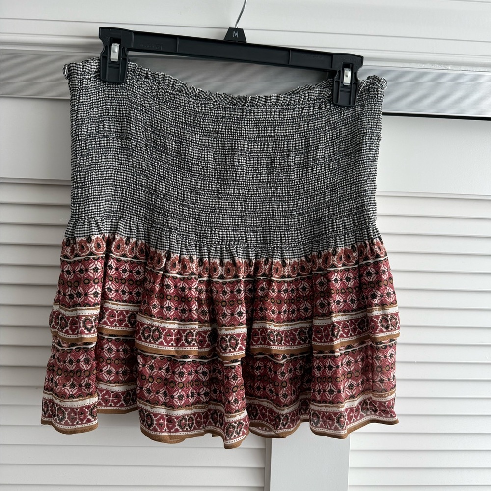 Veronica Beard Black and Burgundy Patterned Mini Skirt